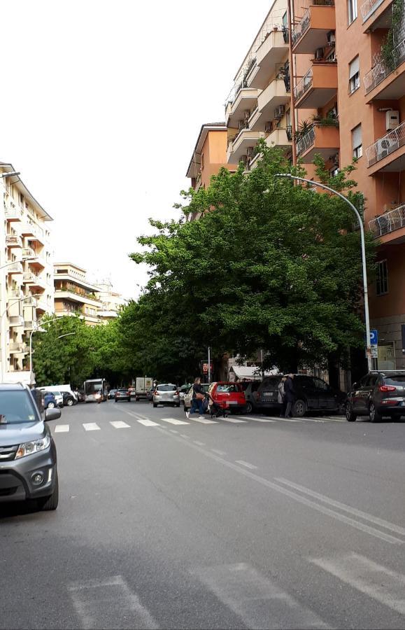 A Casa Di Robi Hotel Rome Bagian luar foto